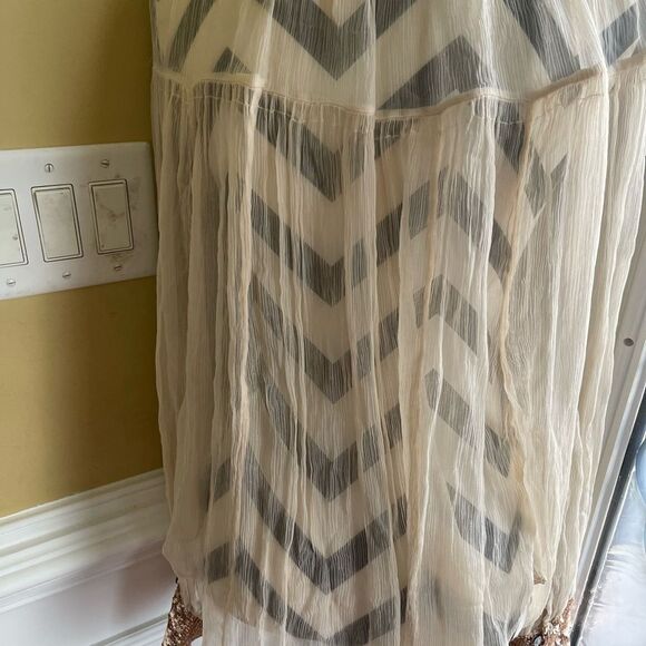 Free People sheer beige long sleeves blouse with gold sequins cuffs size Medium - Picture 3 of 15